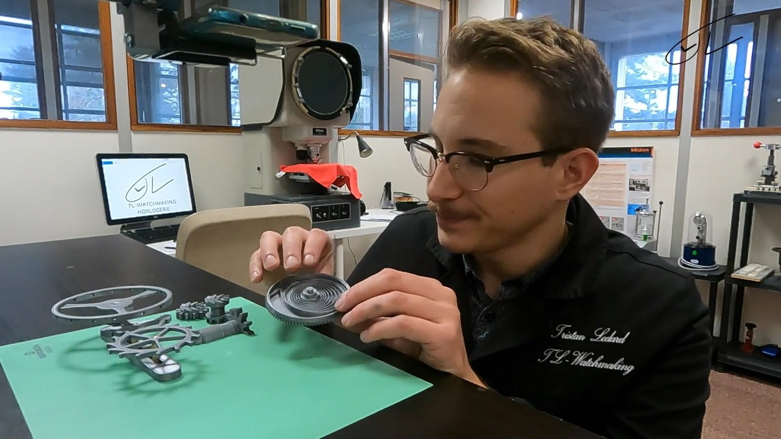 La théorie sur de grandes maquettes : ici, l'échappement